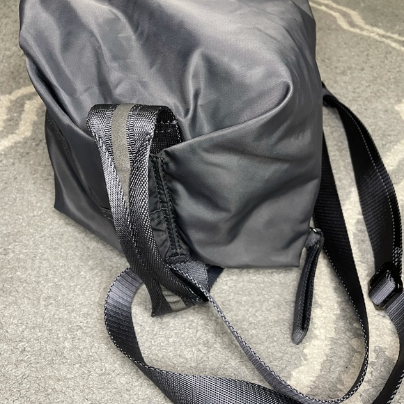 Lululemon Small Duffel Shoulder Crossbody Nylon Bag - Picture 3 of 8